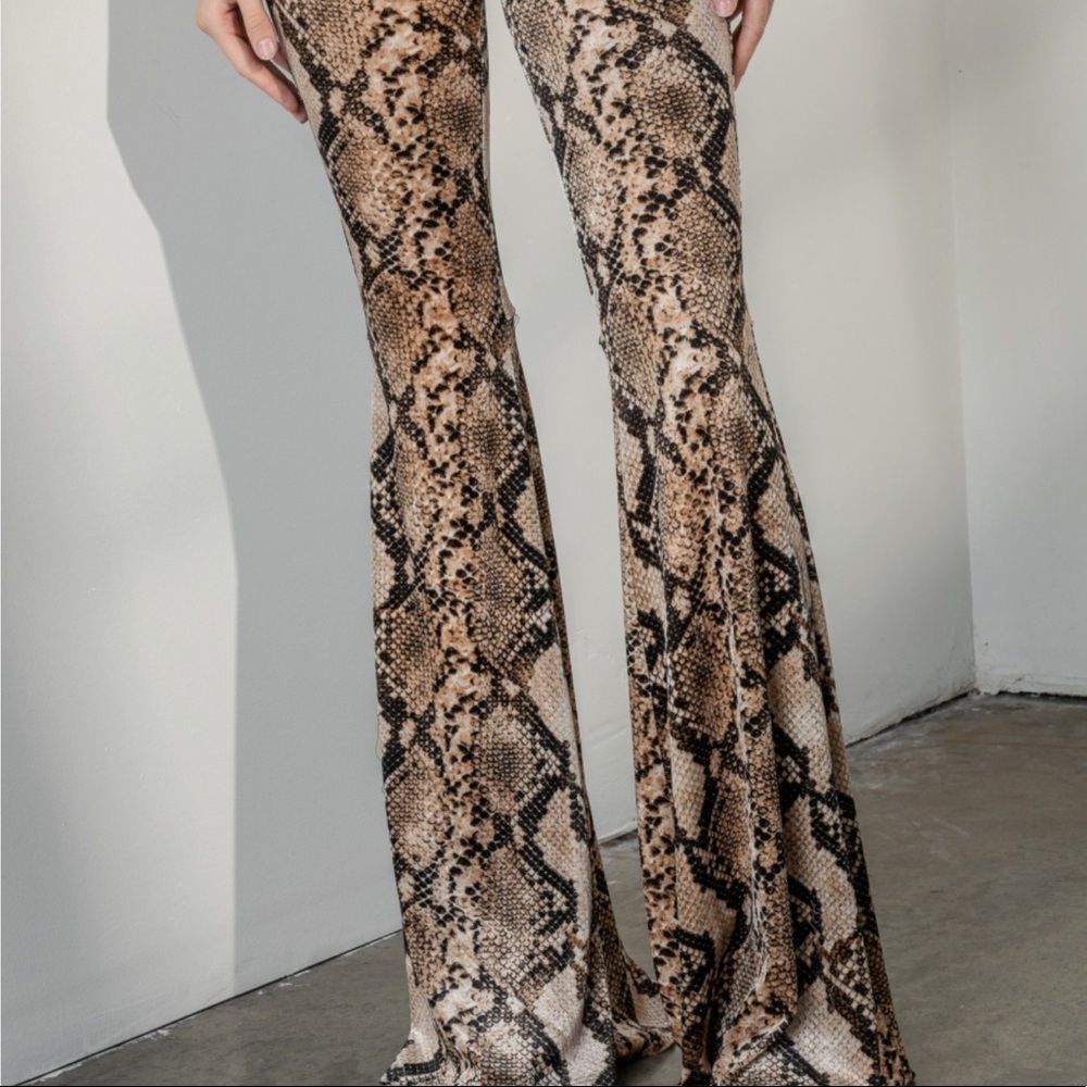 Buttery Soft Animal Snakeskin Print VELVET Bell Bottom Flare Pants - Picture 13 of 14